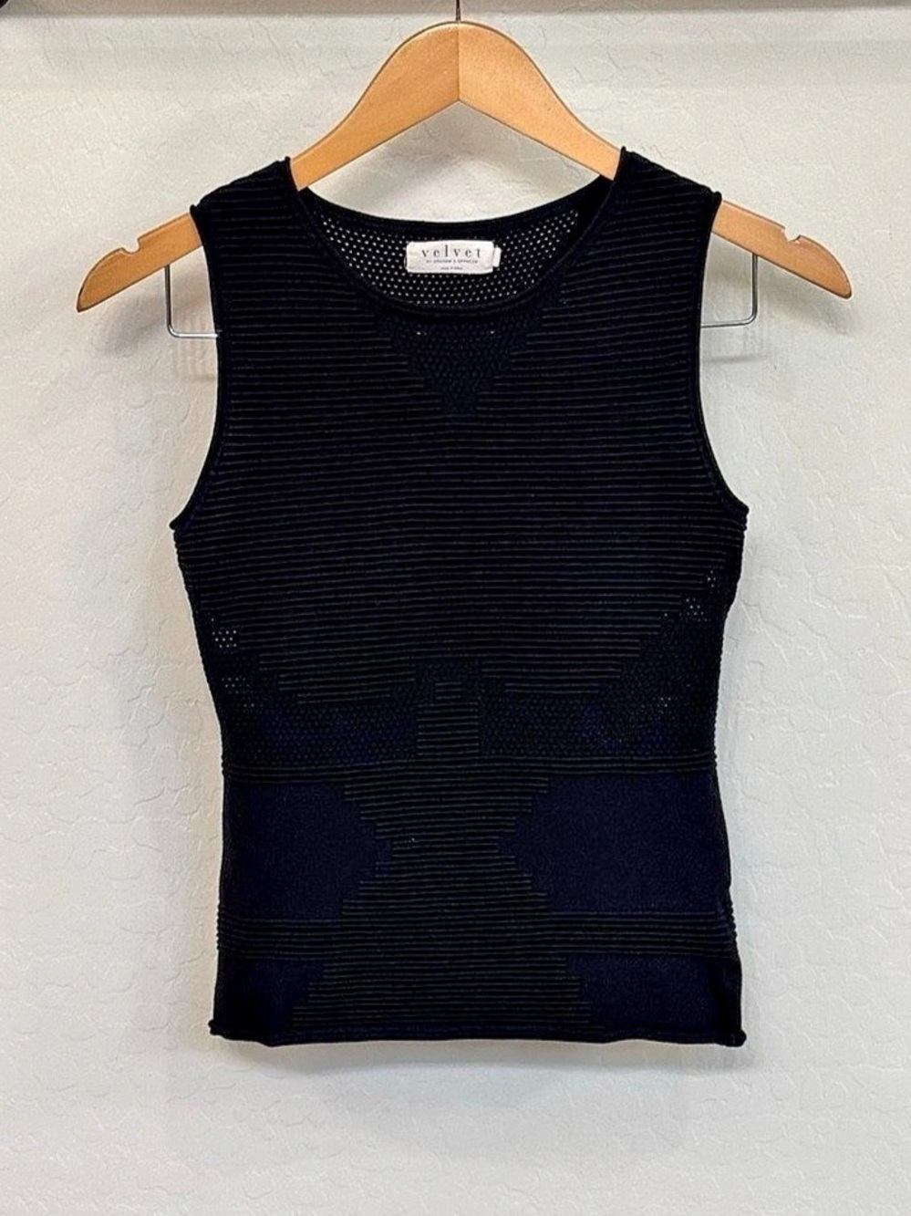 Velvet by Graham & Spencer Black Open Stitch Ribbed Knit Sweater Tank Top Small